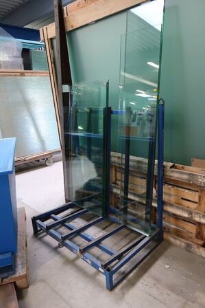 Opbevaringsstativ med div. Glas