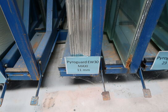 Div. Glas i reolssytem (reolsystem medfølger ikke)