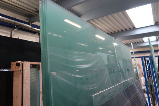 Opbevaringsstativ med div. glas