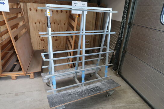 Opbevaringsvogn samt 3 stk. opbevaringsstativer