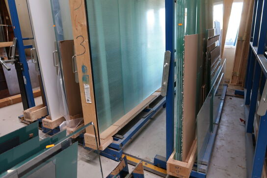 Div. Glas i reolssytem (reolsystem medfølger ikke)