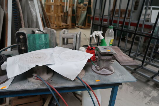 Opbevaringsvogn med div. Reservedele