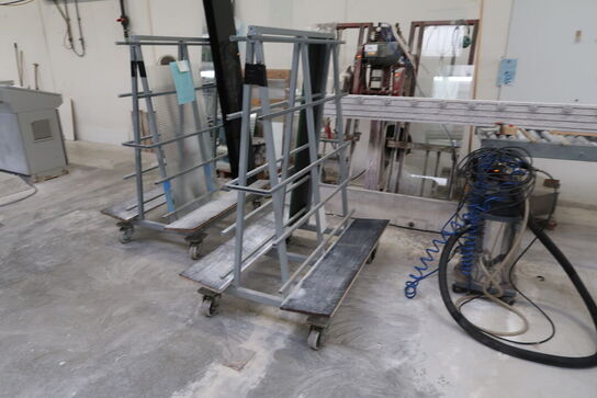 6 stk. opbevaringsvogn med div. Glas