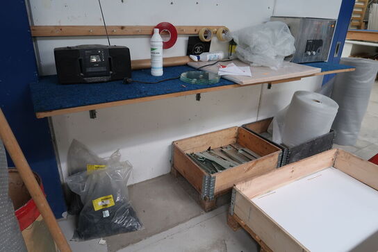 Bobleplast, div. Varelager og reservedele