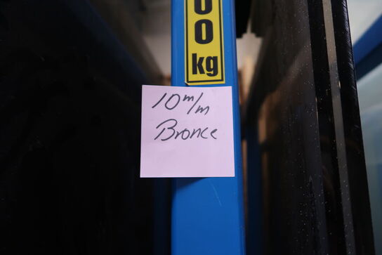 Div. Glas i reolssytem (reolsystem medfølger ikke)