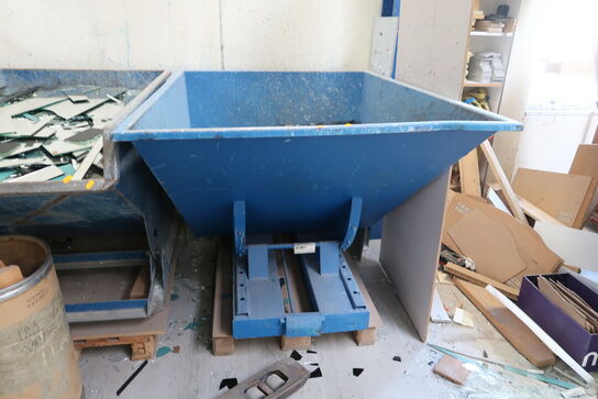 Vippecontainer med indhold