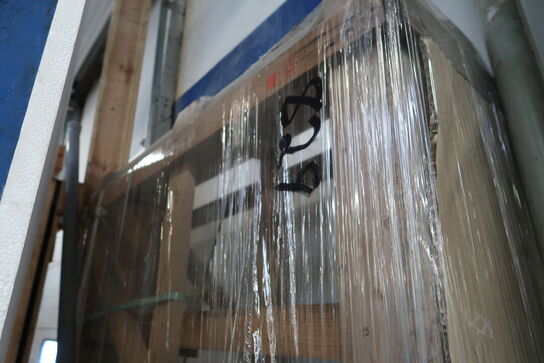 Opbevaringskasse med div. Glas