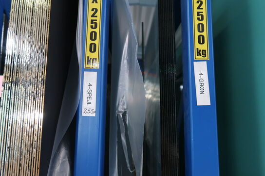 Div. Glas i reolssytem (reolsystem medfølger ikke)