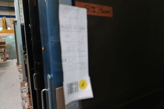 Div. Glas i reolssytem (reolsystem medfølger ikke)