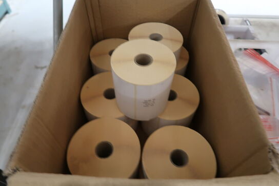 Diverse labels, taperuller m.m. 