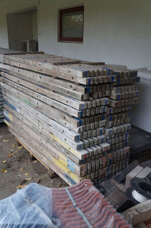 Parti treller til HAKI stillads