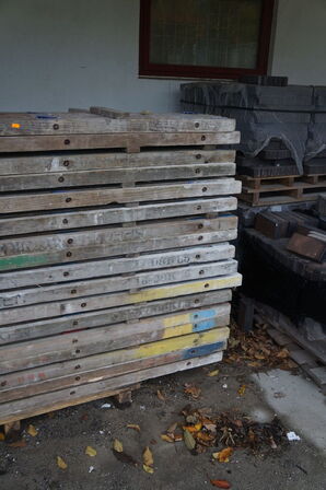 Parti treller til HAKI stillads