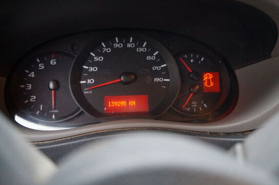 Ladbil RENAULT MASTER 2.3 DCI