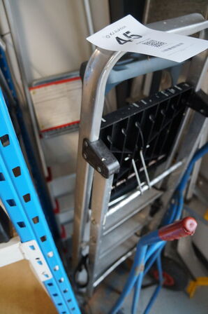 5 stk. trappestiger inkl. Sækkevogn