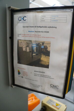 CNC Vertikalt bearbejdningcenter HYUNDAI-KIA MECHANICS VX500 (UDEN RUNDBORD)