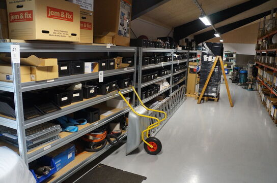 5 fags lagerreol uden indhold