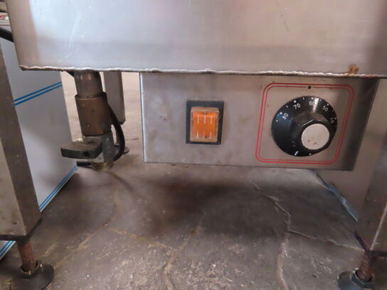 Varmekar med aftapningshane