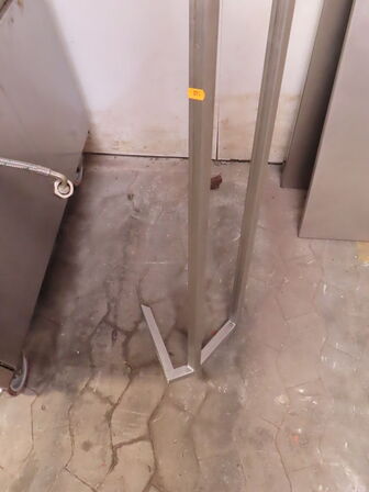 Kantinestativ (Uden tilbehør)