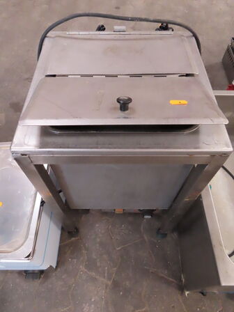 Varmekar med aftapningshane