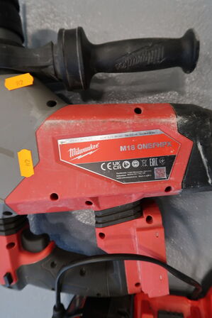 Akku håndværktøj MILWAUKEE M18 ONEFHPX med batteri og lader 