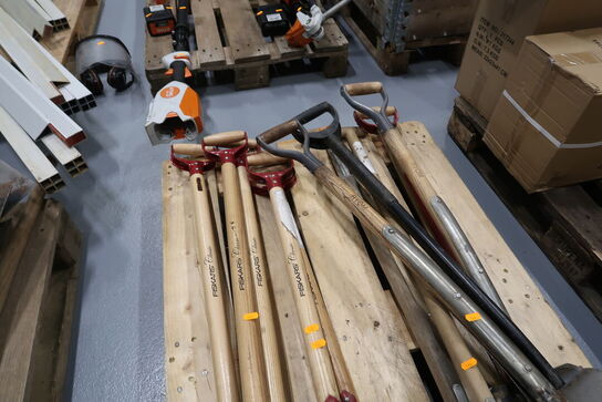 Palle med div. Haveredskaber FISKARS