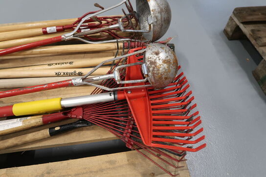 Palle med div. Haveredskaber FISKARS, GALAX