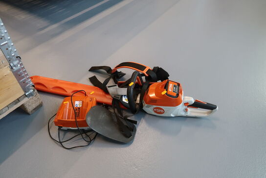 Akku hækkeklipper STIHL HSA 100 med batteri og lader