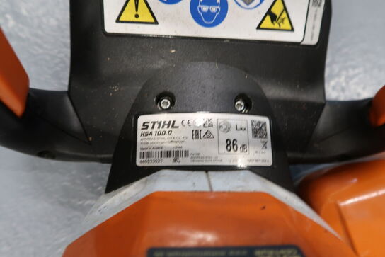 Akku hækkeklipper STIHL HSA 100 med batteri og lader