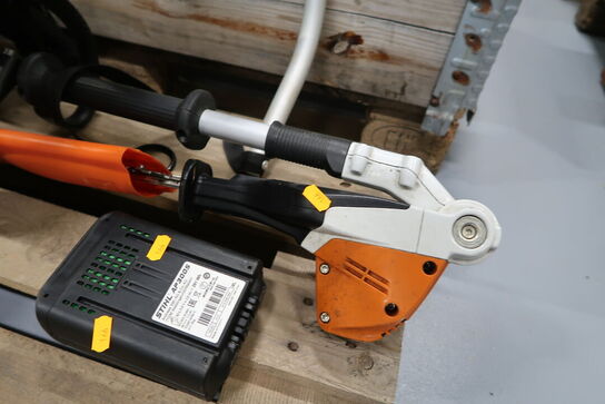 Akku stanghækkeklipper STIHL HLA 66 med batteri og rygbæringssystem