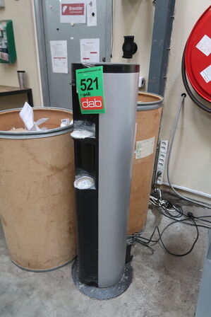 Vanddispenser + 2 spande 