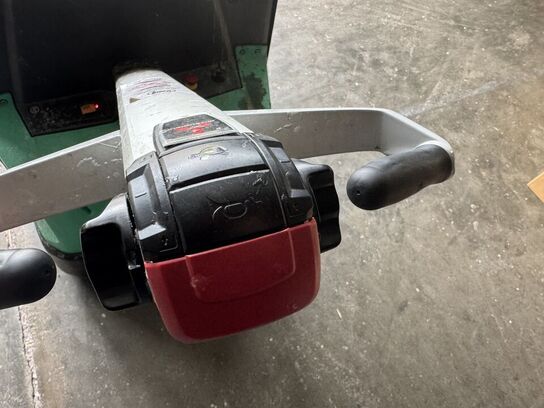 El-hund, Mitsubishi PBP16N2 - 1600 kg