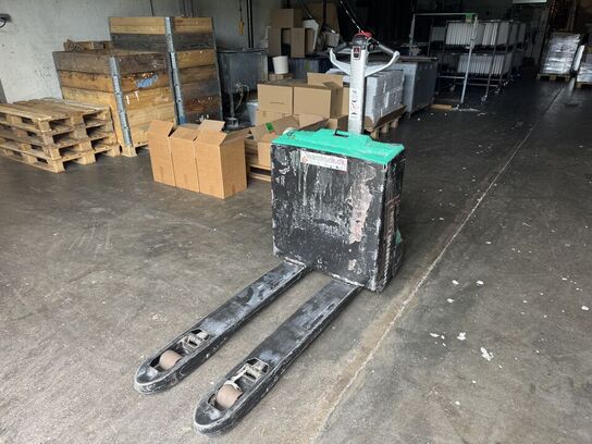 El-hund, Mitsubishi PBP16N2 - 1600 kg