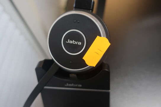 2 skærme LENOVO RE27HLCWUE / headset JABRA