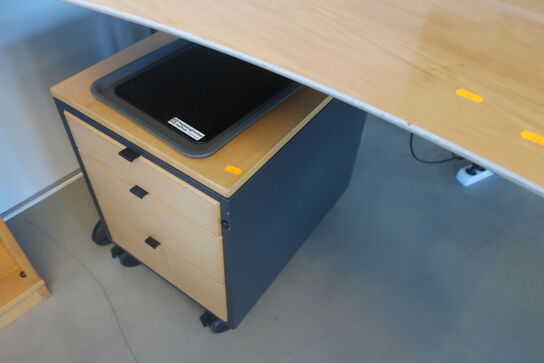 El. hæve/sænke skrivebord med skuffesektion m.m.