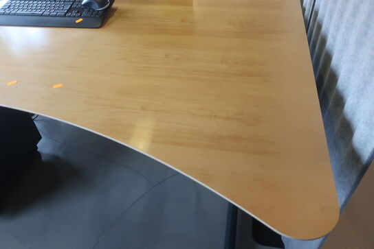 El. hæve/sænke skrivebord med skuffesektion / plante m.m.