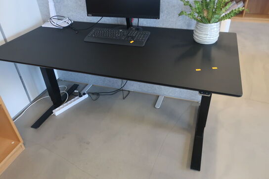 El. hæve/sænke skrivebord m.m.