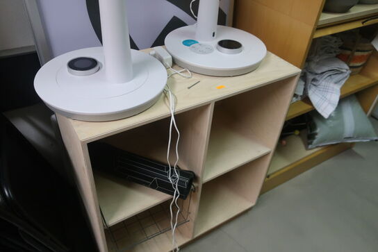 Reol / ventilatorer / skilt m.m.