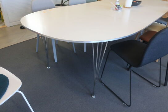 Bord FRITZ HANSEN med 2 tillægsplader