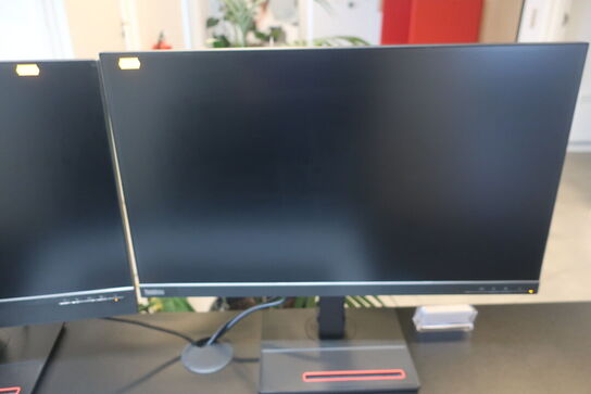 2 skærme LENOVO RE27HLCWUE / headset JABRA