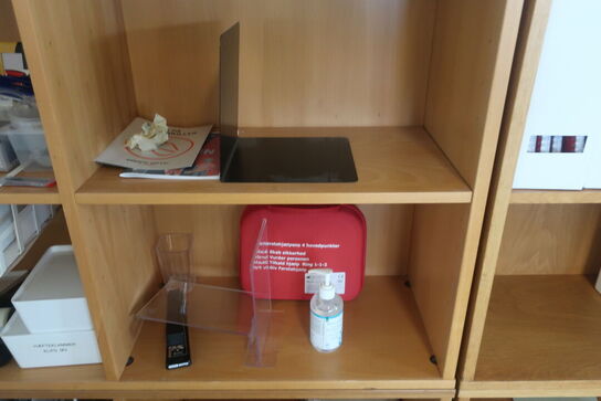 4 reolsektion med indhol