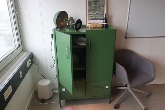 Reol / lampe / stol m.m.