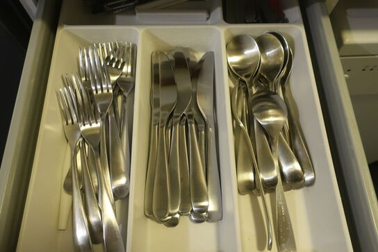 Ovn / kaffemaskine MOCCAMASTER / service m.m.