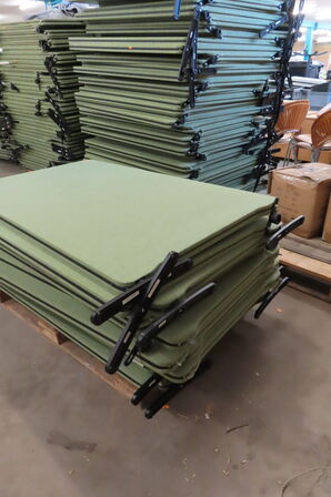 Palle med akkustikvægge / rumdelere 