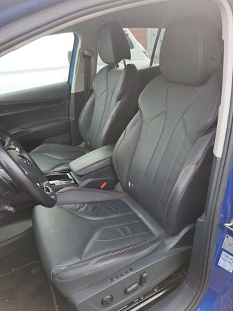 Personbil SKODA Enyaq iv 80