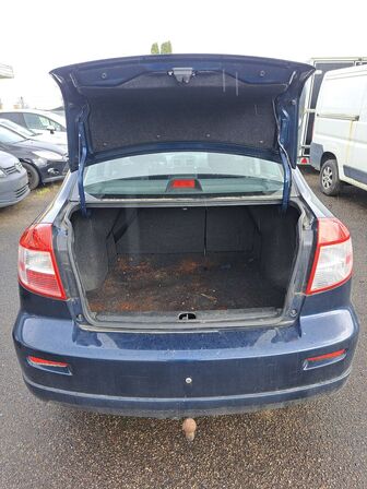 Personbil SUZUKI SX4 1.6 Sedan