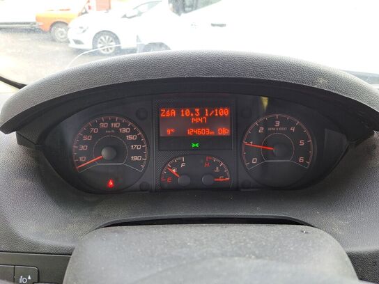 Varebil PEUGEOT Boxer 2.0 HDI 163 HK L2H2