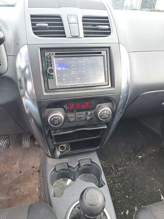 Personbil SUZUKI SX4 1.6 Sedan