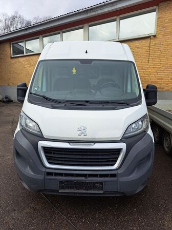 Varebil PEUGEOT Boxer 2.0 HDI 163 HK L2H2