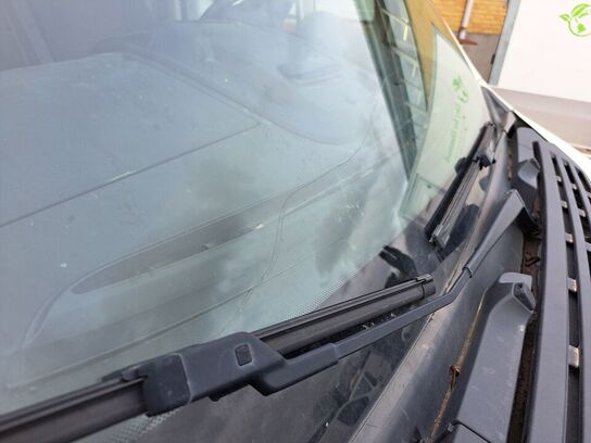 Varebil PEUGEOT Boxer 2.0 HDI 163 HK L2H2