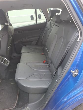 Personbil SKODA Enyaq iv 80